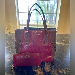 Michael Kors Purse with matching wallet